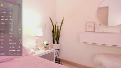 Snapshot of amberlowell chatting on 01.26.25 Amber online show from 01.26.25