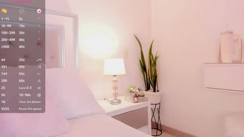 Snapshot of amberlowell chatting on 03.02.25 Amber online show from 03.02.25