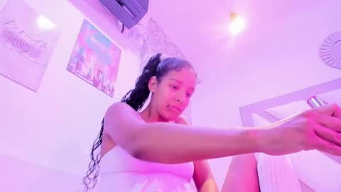 Snapshot of amberr_sweet_ chatting on 11.22.25 Amberr Sweet online show from 11.22.25