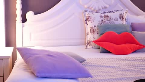 Amberseyes online show from 12.02.24