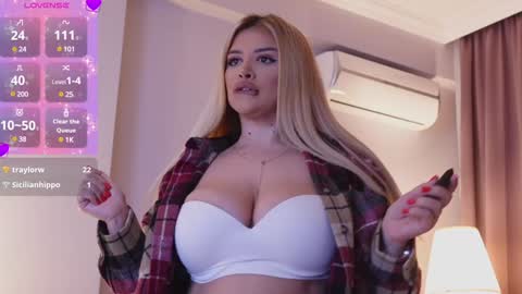 Amberseyes online show from 02.05.25