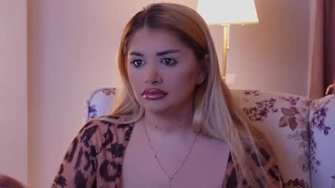 Amberseyes online show from 03.02.25