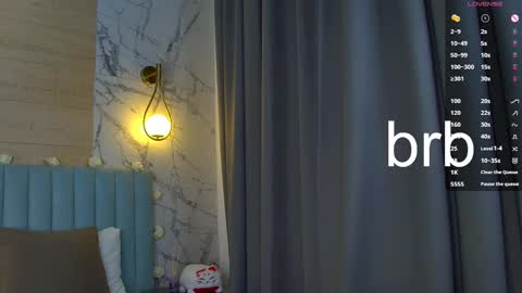 Snapshot of ambershays chatting on 02.26.25 Amber online show from 02.26.25