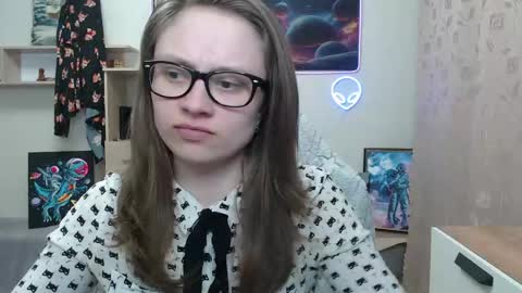 Snapshot of ambersimard chatting on 05.26.26 Amber online show from 05.26.26
