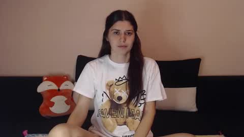Snapshot of ambersweetiee chatting on 10.15.25 Amber online show from 10.15.25