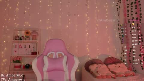 IG - TW Amberw c online show from 11.15.25