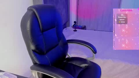 Snapshot of amberx_x chatting on 10.19.25 amberx_x online show from 10.19.25