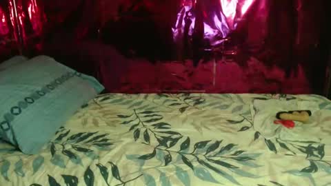 Marie online show from 01.04.25