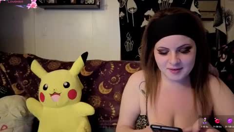 Snapshot of amburlicious chatting on 11.11.25 amburlicious online show from 11.11.25