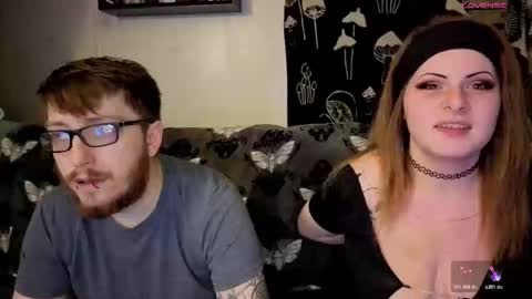 Snapshot of amburlicious chatting on 11.22.25 amburlicious online show from 11.22.25