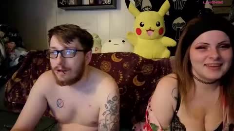 Snapshot of amburlicious chatting on 11.24.25 amburlicious online show from 11.24.25