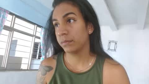 Snapshot of amelia_2023 chatting on 10.05.25 amelia  online show from 10.05.25