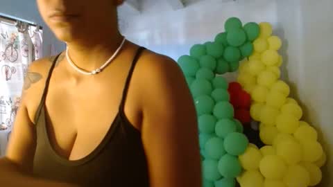 Snapshot of amelia_2023 chatting on 10.29.25 amelia  online show from 10.29.25