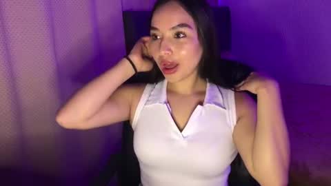 Snapshot of amelia___hall chatting on 06.05.26 Amelia online show from 06.05.26