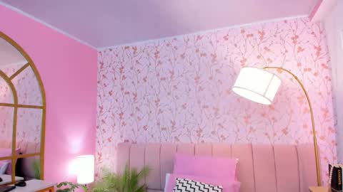 Snapshot of amelia_adms chatting on 02.23.25 Amelia Adams online show from 02.23.25