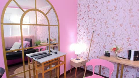 Amelia Adams online show from 03.12.25