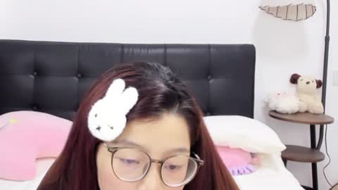 Snapshot of ameliabess chatting on 07.25.26 bess online show from 07.25.26