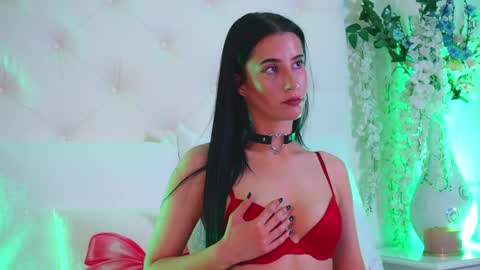 AmeliaJune online show from 05.03.26