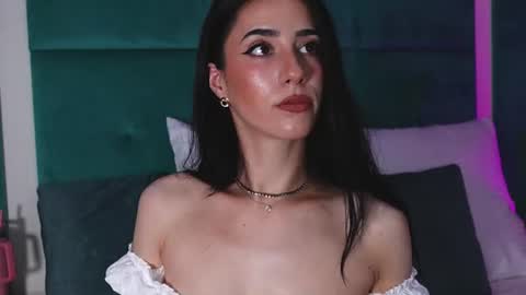 AmeliaJune online show from 06.10.26