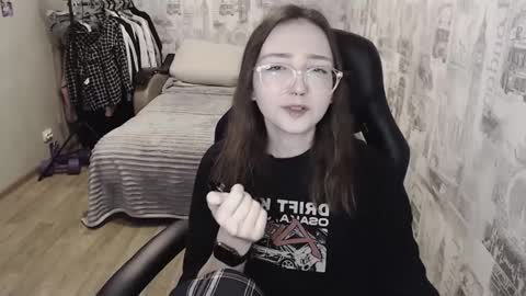 Snapshot of ameliakamishiro chatting on 12.07.24 Amelia online show from 12.07.24