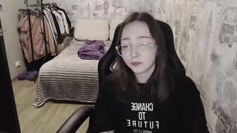 Snapshot of ameliakamishiro chatting on 12.17.24 Amelia online show from 12.17.24