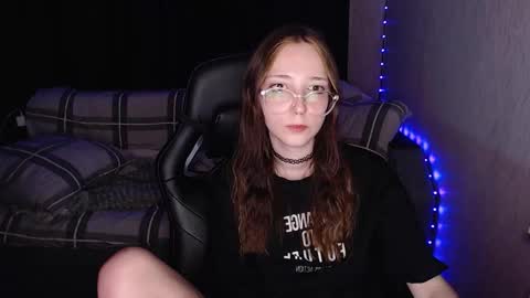 Snapshot of ameliakamishiro chatting on 10.12.25 Amelia online show from 10.12.25