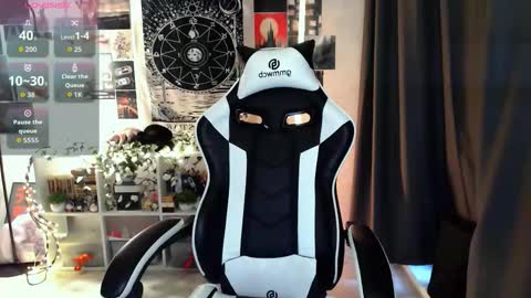 Amelia online show from 11.24.25