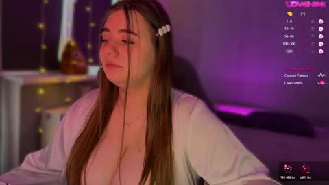 Snapshot of ameliamiless chatting on 02.04.26 Amelia online show from 02.04.26