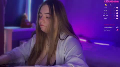 Snapshot of ameliamiless chatting on 03.24.26 Amelia online show from 03.24.26