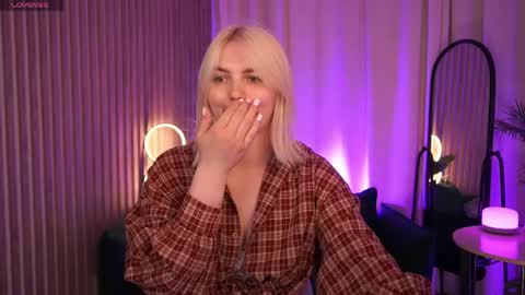  Amelia  online show from 05.26.26