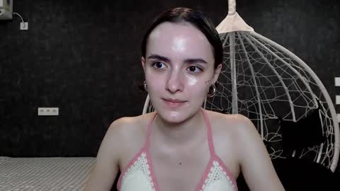 Snapshot of ameliebanshee chatting on 10.13.25 ameliebanshee online show from 10.13.25