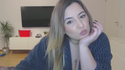 ameliesander online show from 12.13.24