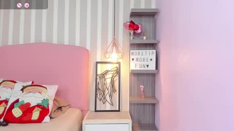 Victoria online show from 12.23.24