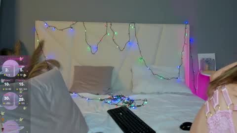 Snapshot of ameliia_castro chatting on 12.05.24 Ameliia castro online show from 12.05.24