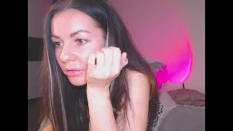 amelinamersi online show from 10.27.25