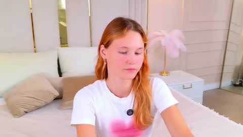 AmeliRoyse online show from 08.04.26