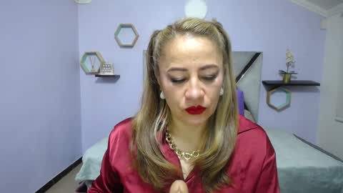 Snapshot of amell_thomson chatting on 12.27.24 Amell Thomson online show from 12.27.24