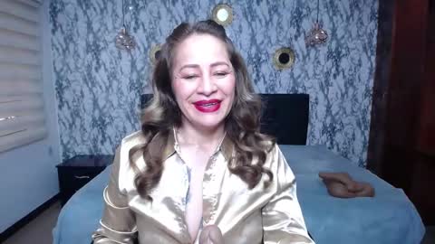 Snapshot of amell_thomson chatting on 10.02.25 Amell Thomson online show from 10.02.25