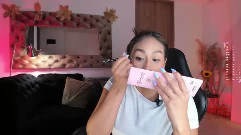 Snapshot of amelyamann chatting on 07.09.26 online show from 07.09.26