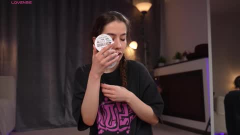 Snapshot of amelyxxx chatting on 02.26.26 Amy online show from 02.26.26