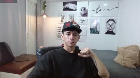 Snapshot of amethystshadow chatting on 11.12.25 amethystshadow online show from 11.12.25