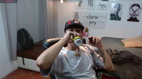 Snapshot of amethystshadow chatting on 11.22.25 amethystshadow online show from 11.22.25