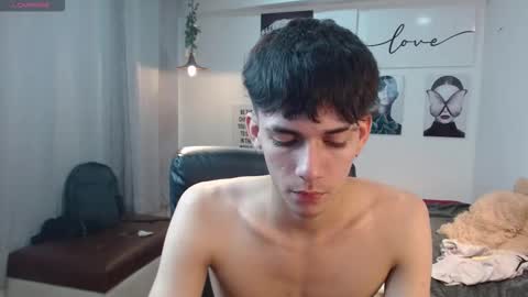 Snapshot of amethystshadow chatting on 11.23.25 amethystshadow online show from 11.23.25