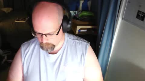 Snapshot of amf_1982 chatting on 11.01.25 Andy online show from 11.01.25