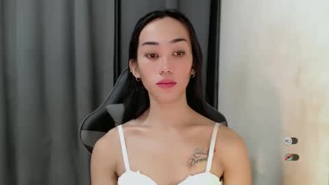 Snapshot of ami_lewis chatting on 12.26.24 JOANNA online show from 12.26.24