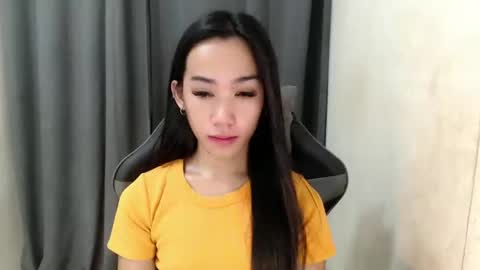 Snapshot of ami_lewis chatting on 01.14.25 JOANNA online show from 01.14.25