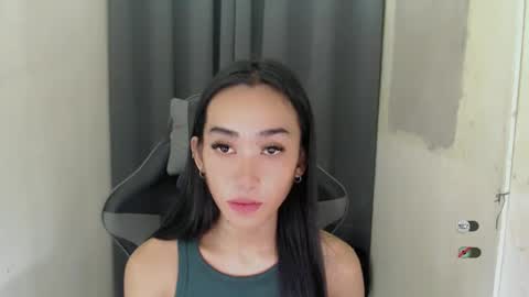 Snapshot of ami_lewis chatting on 01.27.25 JOANNA online show from 01.27.25