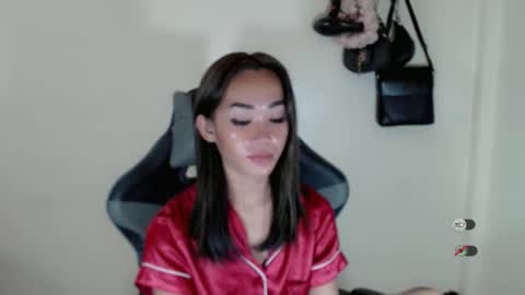 Snapshot of ami_lewis chatting on 09.16.25 JOANNA online show from 09.16.25