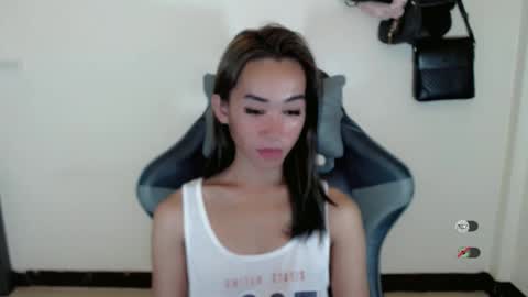 Snapshot of ami_lewis chatting on 09.18.25 JOANNA online show from 09.18.25