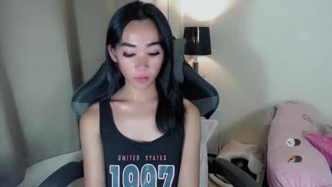 Snapshot of ami_lewis chatting on 10.14.25 JOANNA online show from 10.14.25